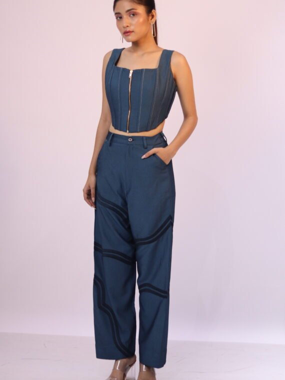 WAVY STRAIGHT FIT PANTS