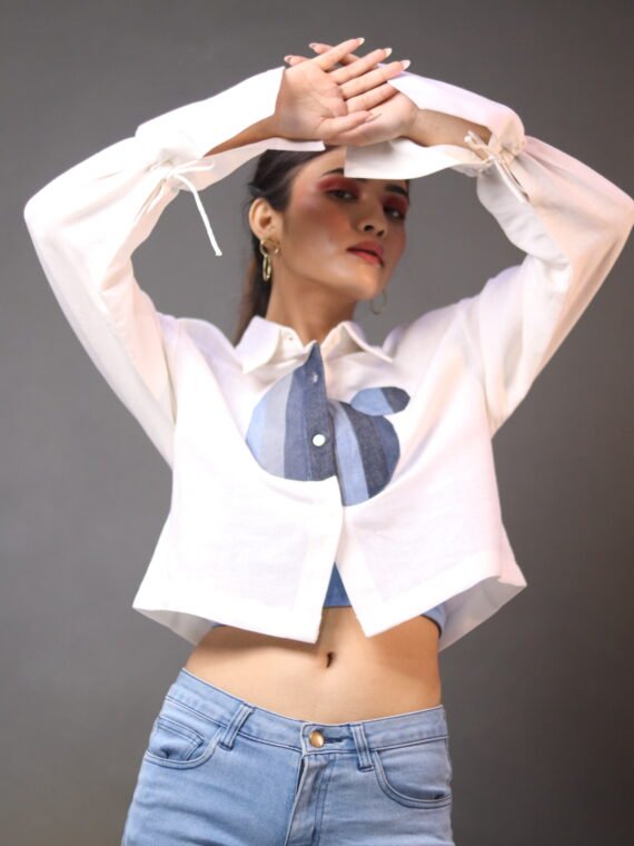 CLASSIC WHITE CROP SHIRT